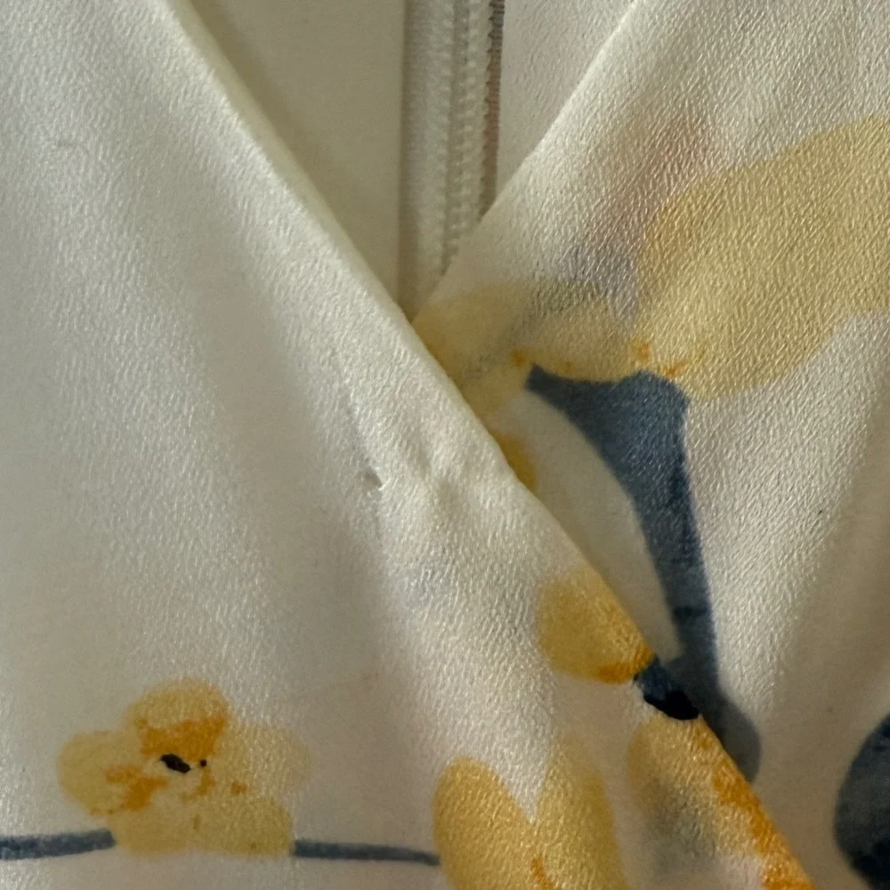 French Countryside White and Yellow Floral Print High-Low Dress - size M - Picture 5 of 7